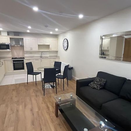 City Beach Gem 5 Adult Spaces Plus Child Дублин Экстерьер фото