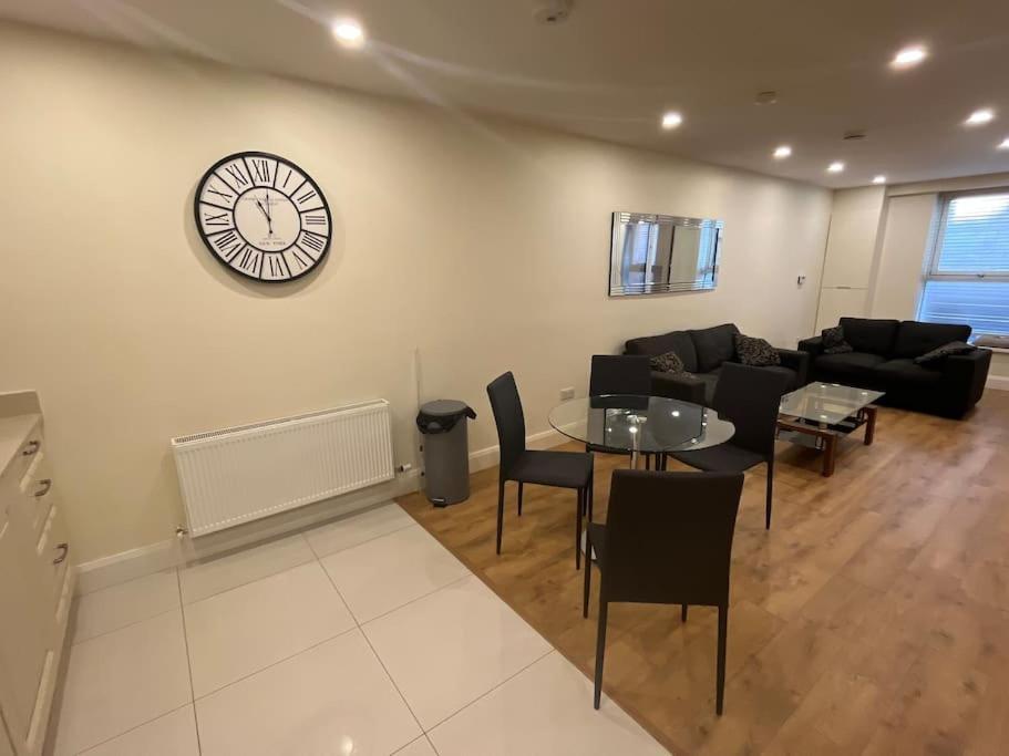 City Beach Gem 5 Adult Spaces Plus Child Дублин Экстерьер фото